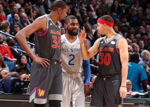 卡塔尔举办 卡塔尔举办